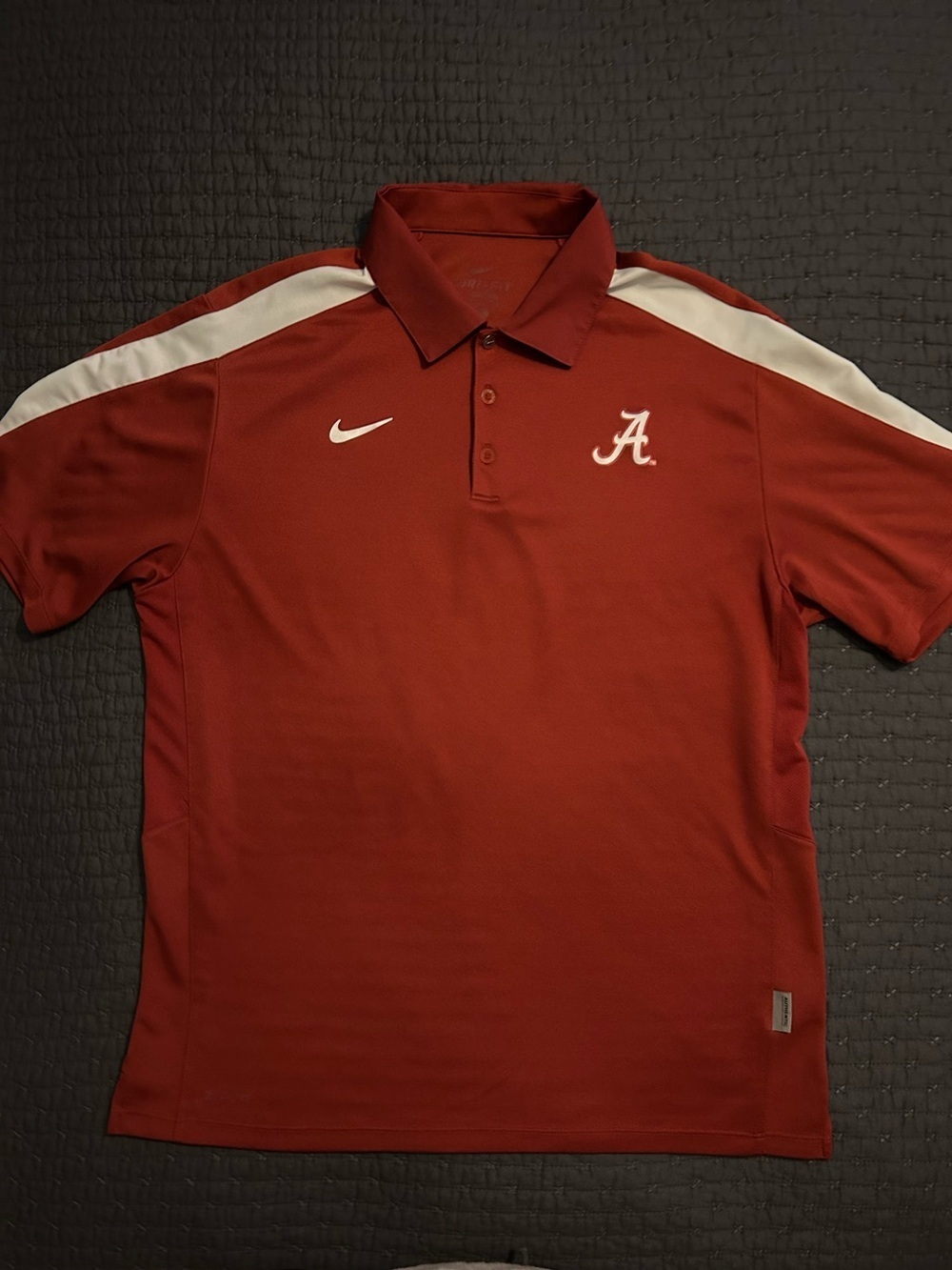 Nike Dri Fit University of Alabama Men’s Golf Shirt/Polo. Good condition Sz L